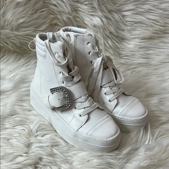 Gianni Bini Shoes Gianni Bini White Hightop Sneakers Poshmark - Main Image